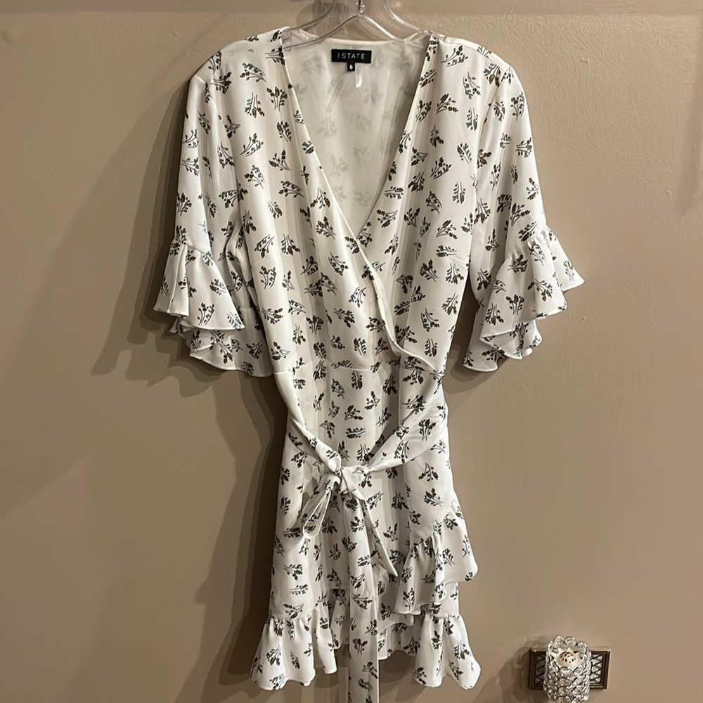 1. State white floral faux wrap ruffle dress mini belted 1/2 ruffle sleeve 6